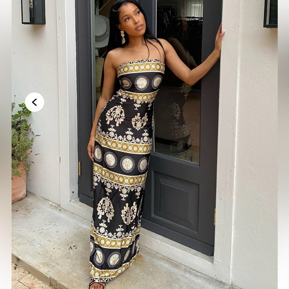 Elegant Black and Gold Maxi Dress